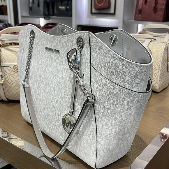 MICHAEL KORS 
Jet Set Travel Large Signature Chain Shoulder Tote Bag
Silver 
NWT - Picture 12 of 16